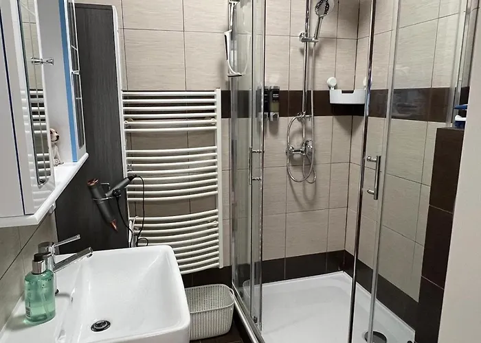 Modern Near Messe & Appartement