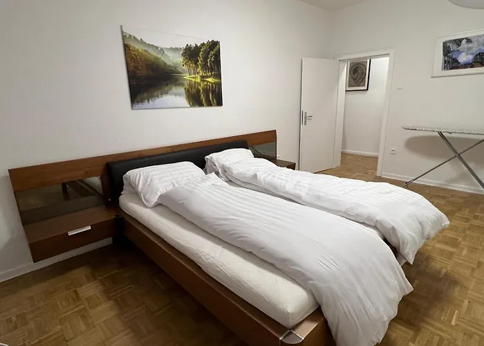 Modern Near Messe & Appartement